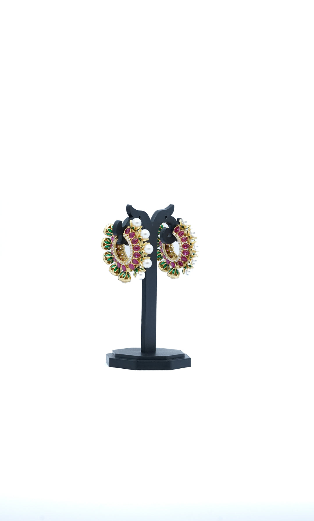 Elegant Jewellery Item 21