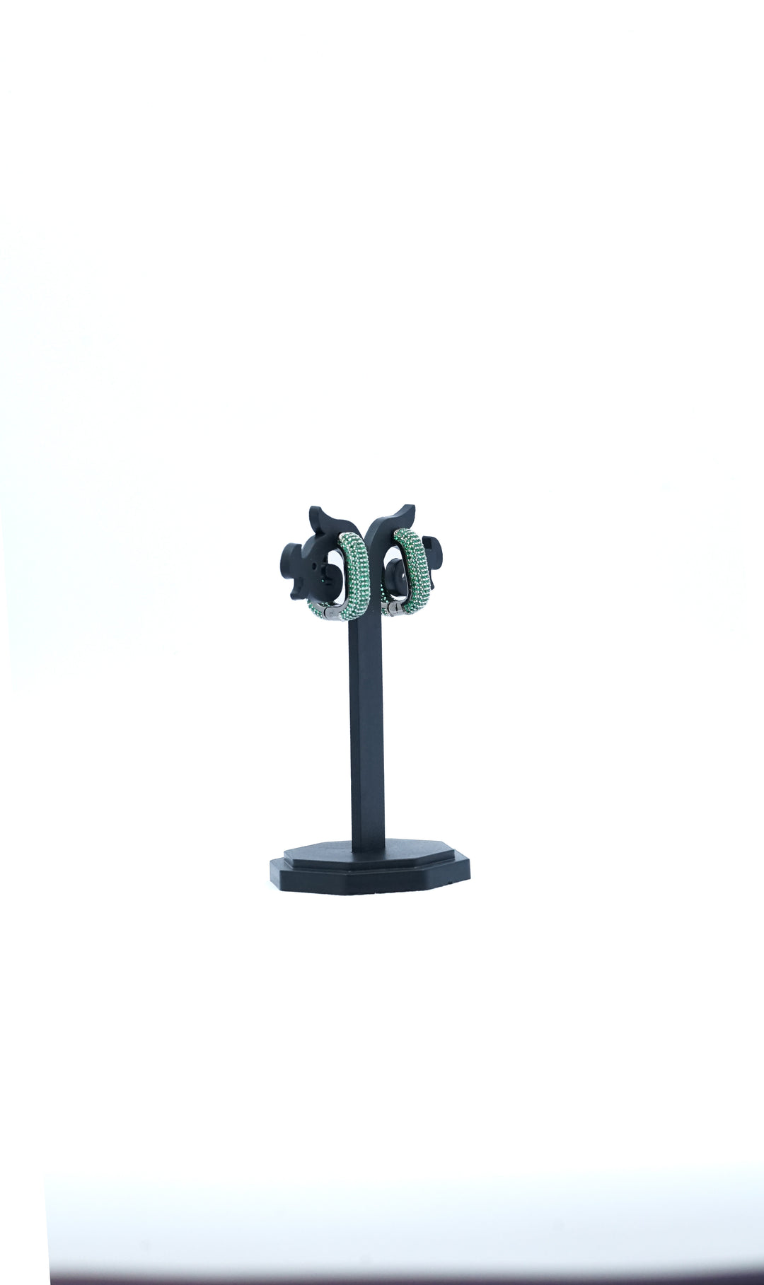 Elegant Jewellery Item 30