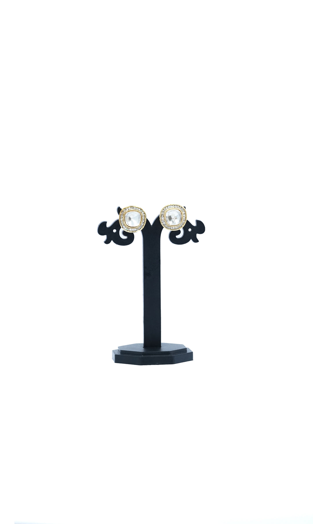 Elegant Jewellery Item 47