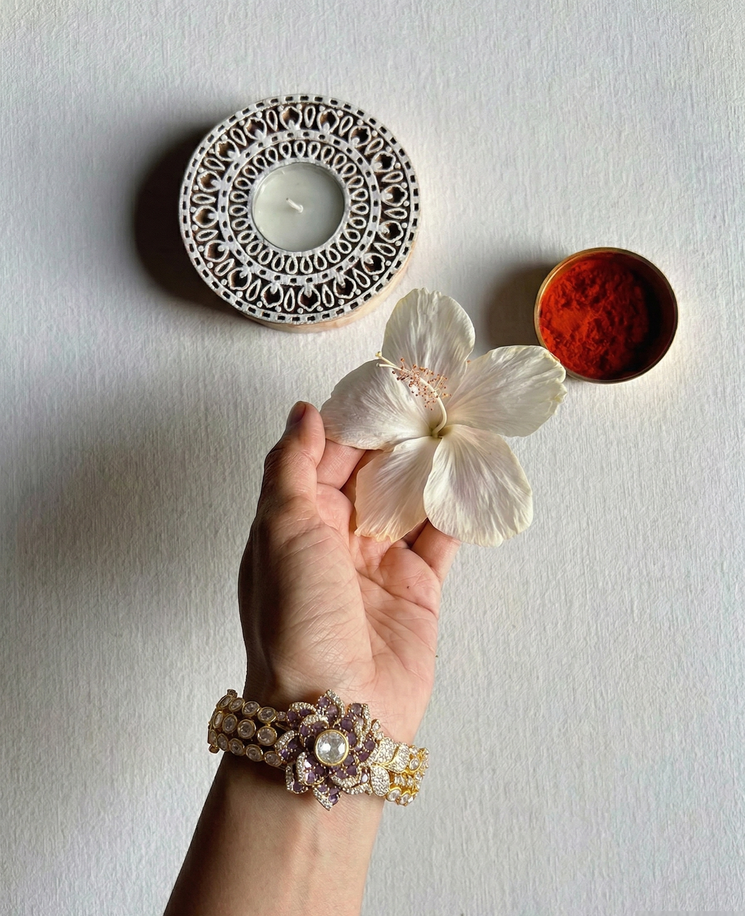 Exquisite Kundan Jadau Bangle with CZ Stone Embedding