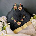 Load image into Gallery viewer, Antra Antique-Style Kundan Necklace &amp; Jhumkas

