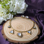 Load image into Gallery viewer, Handcrafted Aarika Kundan Hasli Set
